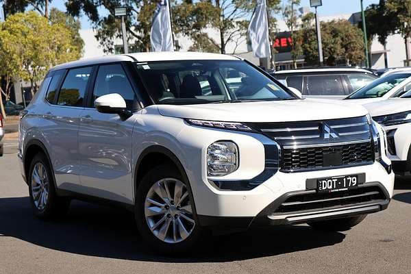 2025 Mitsubishi Outlander