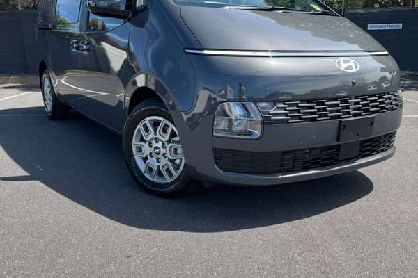 2026 Hyundai STARIA LOAD
